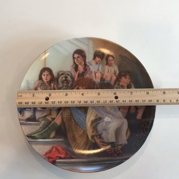 “Annie and the Orphans” collectable plate - Picture 4 of 6